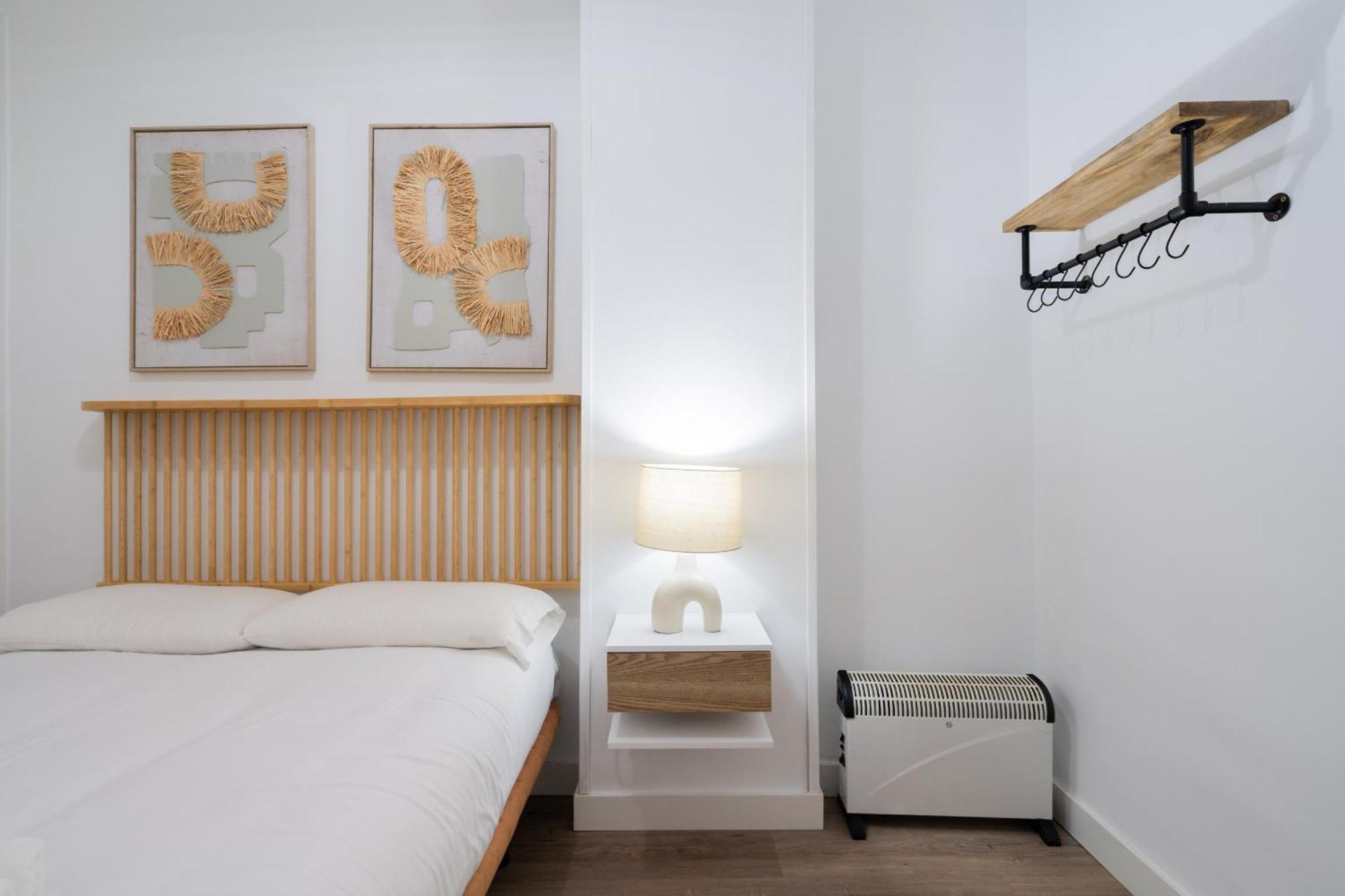 Apartamento En Chueca Para 4 Personas Alquiler Temporal Madrid Exteriör bild