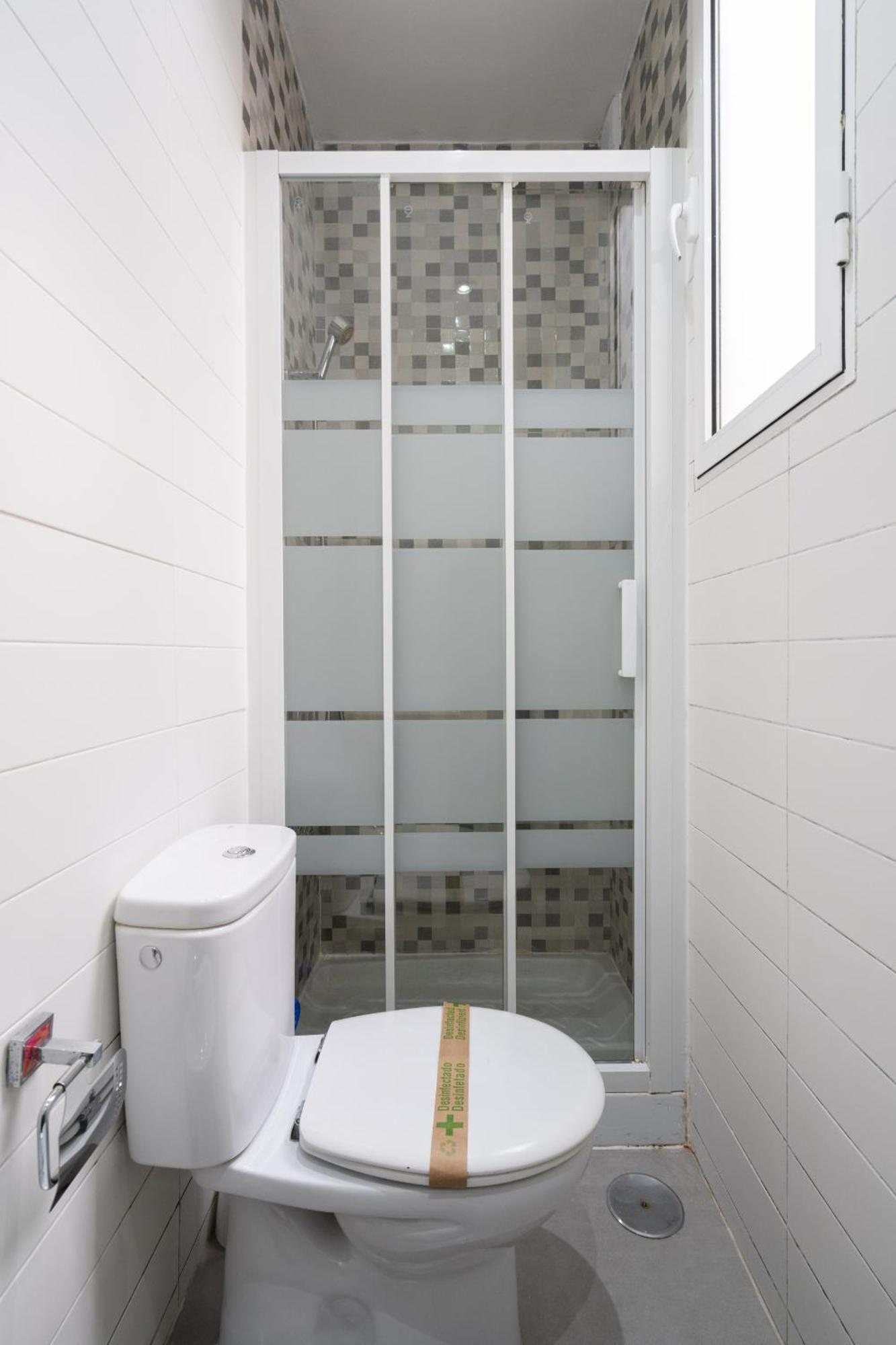 Apartamento En Chueca Para 4 Personas Alquiler Temporal Madrid Exteriör bild